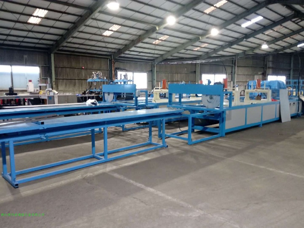 Fiberglass extrusion equipment